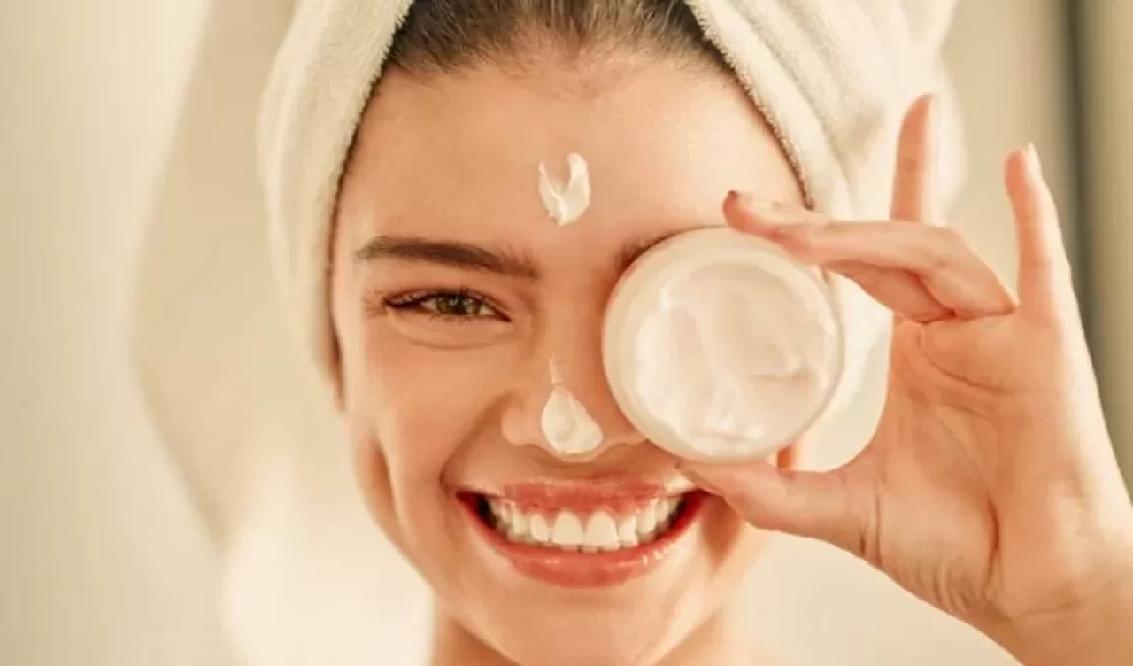 Cilt bakımında mevsim alarmı! Hangi ürün ne zaman kullanılmalı?
