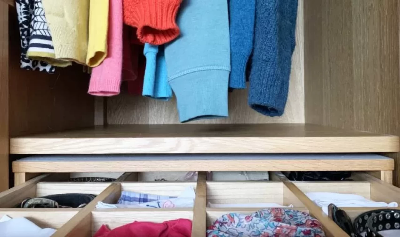 Yaşa göre gardırop düzeni! Hangi yaşta ne giymeli?