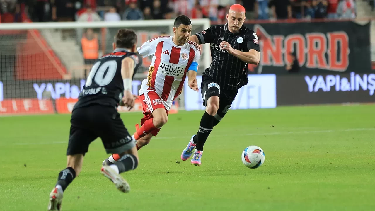 Süper Lig'de haftanın açılış maçında kazanan Antalyaspor! Antalyaspor 1-0 Konyaspor maç sonucu