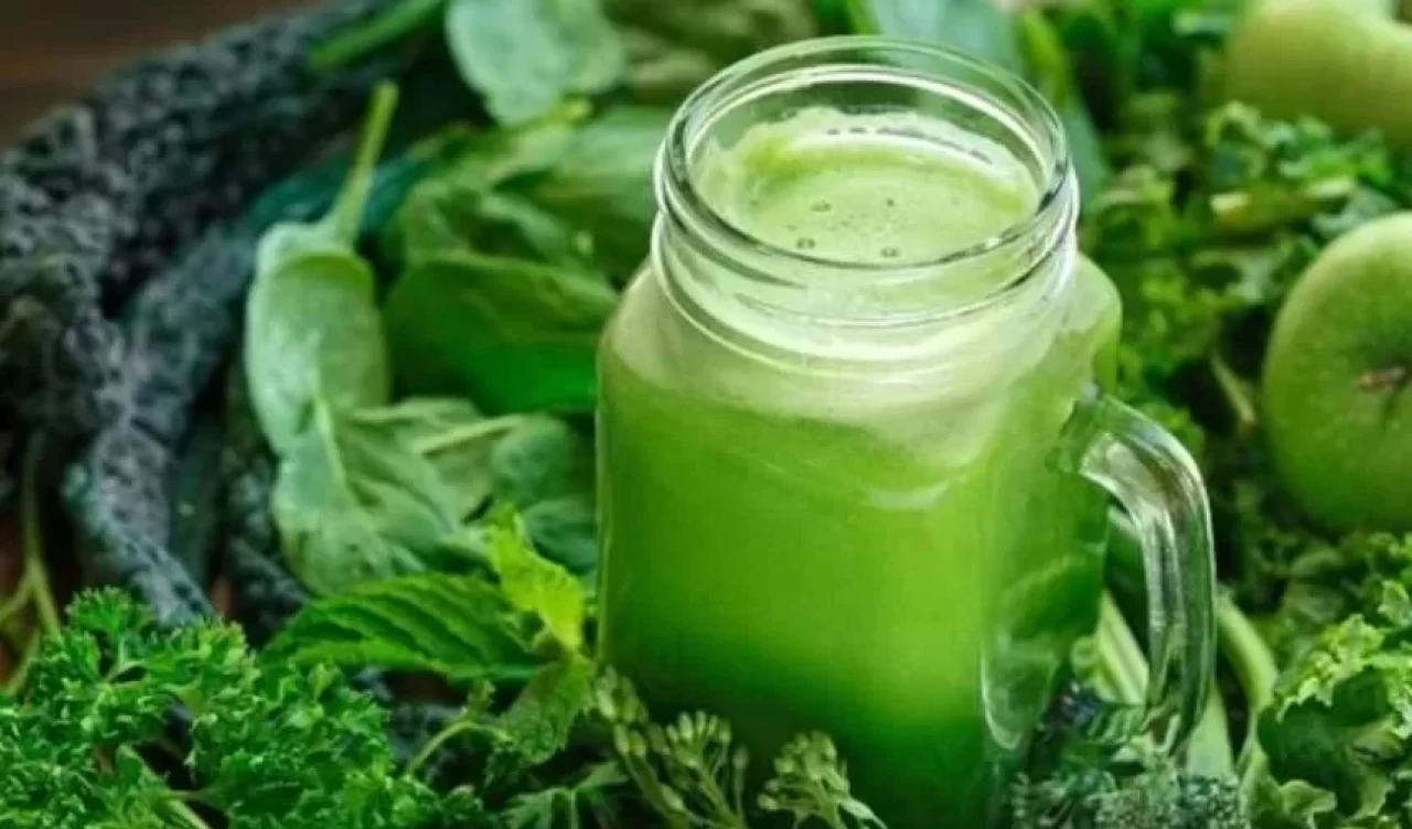 Sirtfood diyeti ile ünlülerin favorisi haline gelen yeşil içecek tarifi