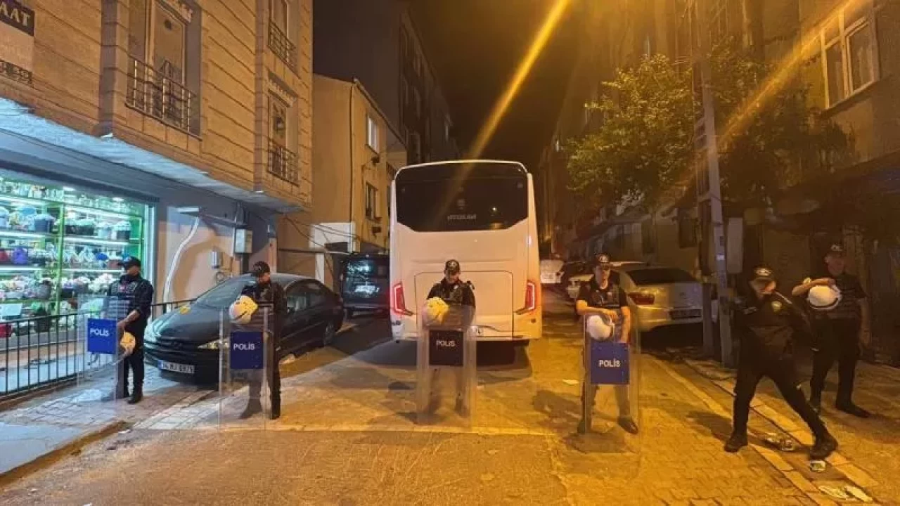 Esenyurt’ta ortalık karıştı! Komşu kavgasında 7 kişi yaralandı