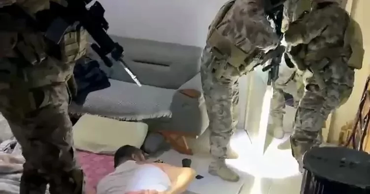 Suç örgütlerine silah satışı hazırlığındaki çete çökertildi