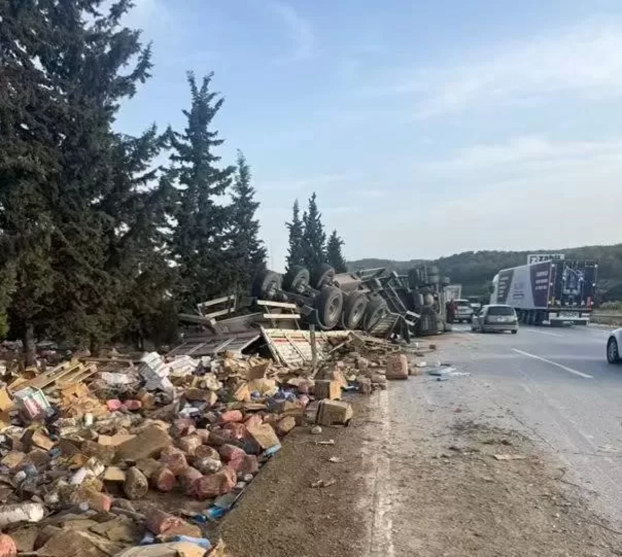 Mersin Tarsus'ta feci kaza! Otoyol savaş alanına döndü