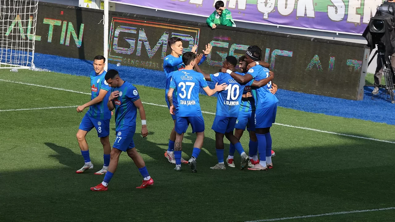 7 gollü maçta kazanan Çaykur Rizespor | Süper Lig'de Çaykur Rizespor 5-2 Hatayspor