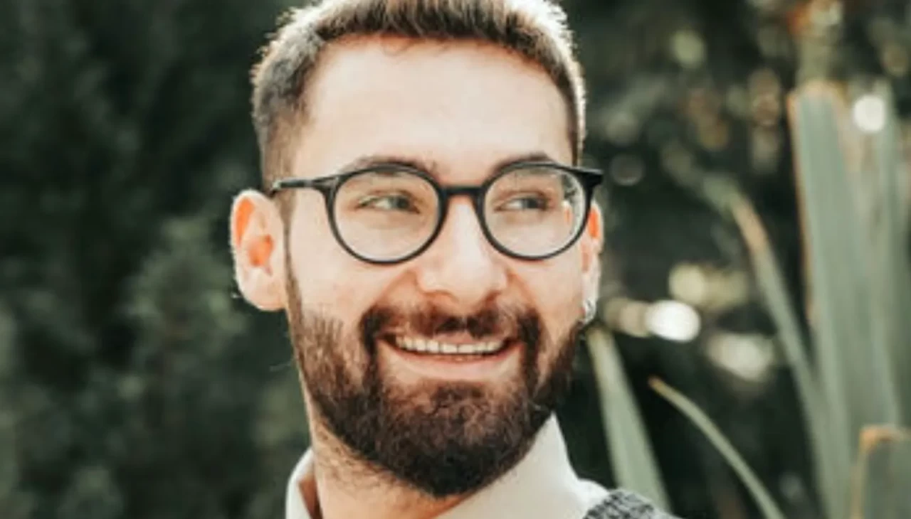 Antalya’da motosiklet kazası... Genç sürücü olay yerinde can verdi