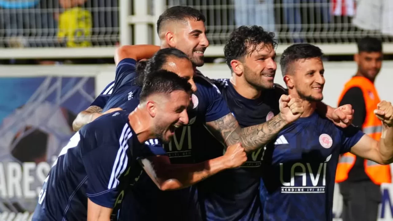 Batman Petrolspor'a beraberlik yetti: 2. Lig play-off finaline yükseldi