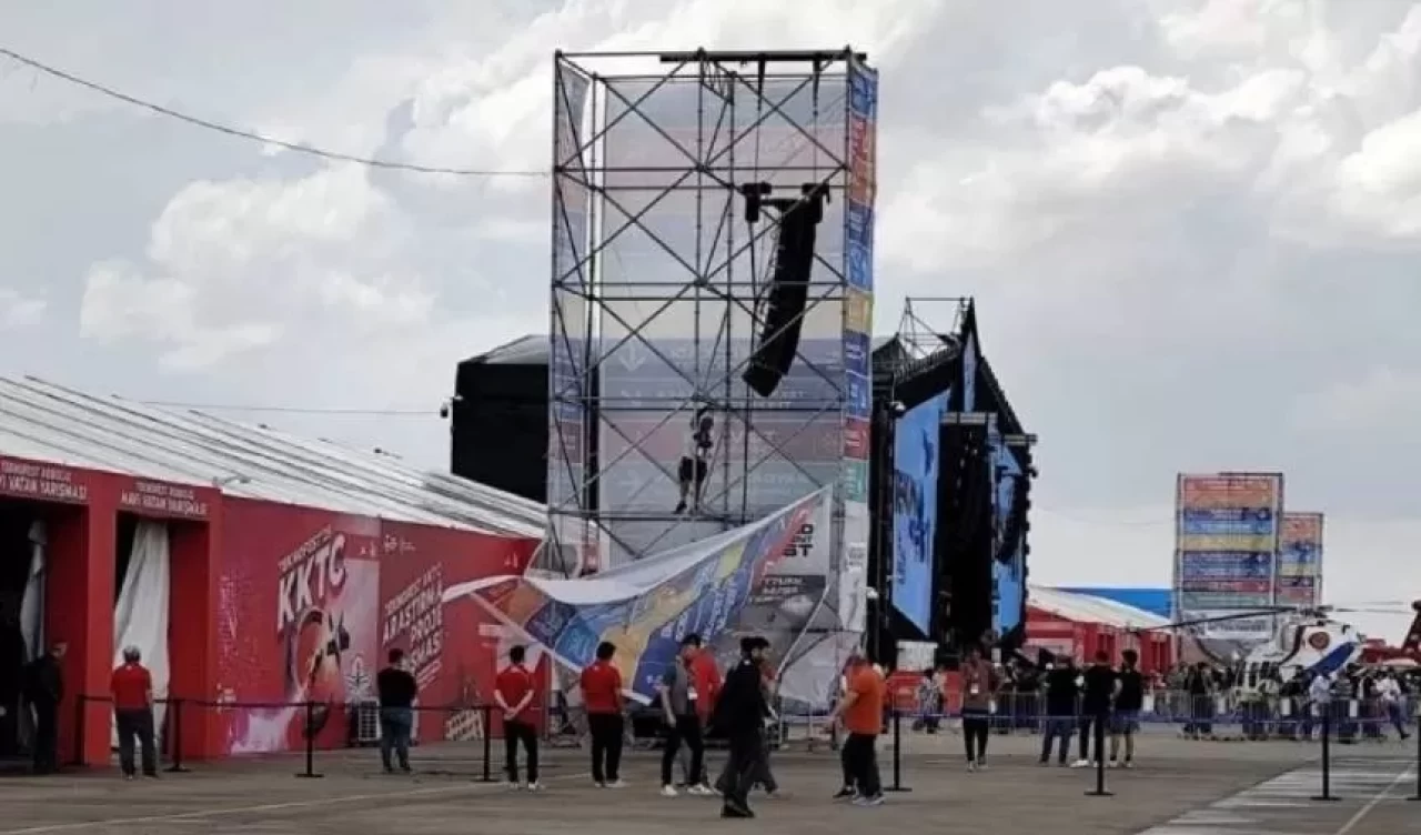 KKTC’de düzenlenen TEKNOFEST’te demir platform devrildi: 3 yaralı