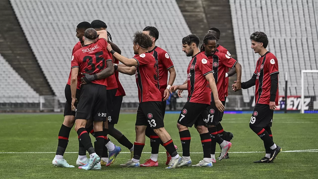 Karagümrük son dakikada güldü, final biletini aldı |1. Lig'de Fatih Karagümrük 2-1 Iğdır FK