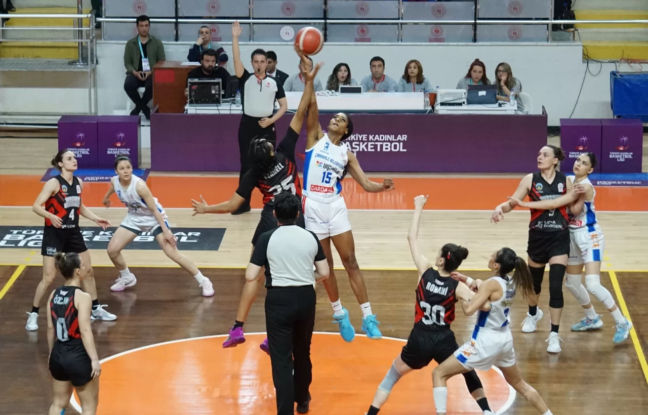 Türkiye Kadınlar Basketbol Ligi'nde JM Çanakkale Belediyespor, Süper Lig'e yükseldi