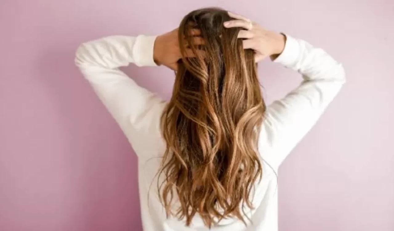 Boyadan zarar gören saçlara özel bakım rehberi