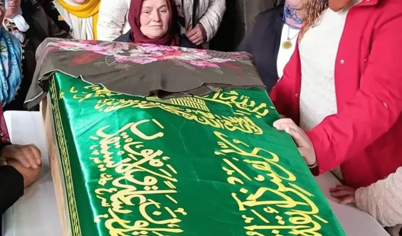 Genç annenin ardında bıraktığı notlar yürek sızlattı: Kızım için katlandım