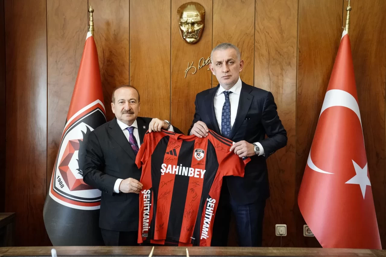 TFF Başkanı Hacıosmanoğlu'ndan Gaziantep FK'ye ziyaret