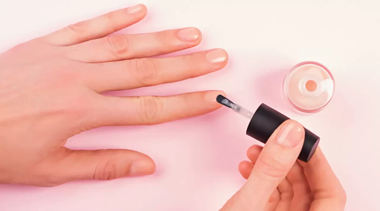 Oje Nasıl Hızlı Kurur? En Etkili Oje Kurutma Yöntemleri