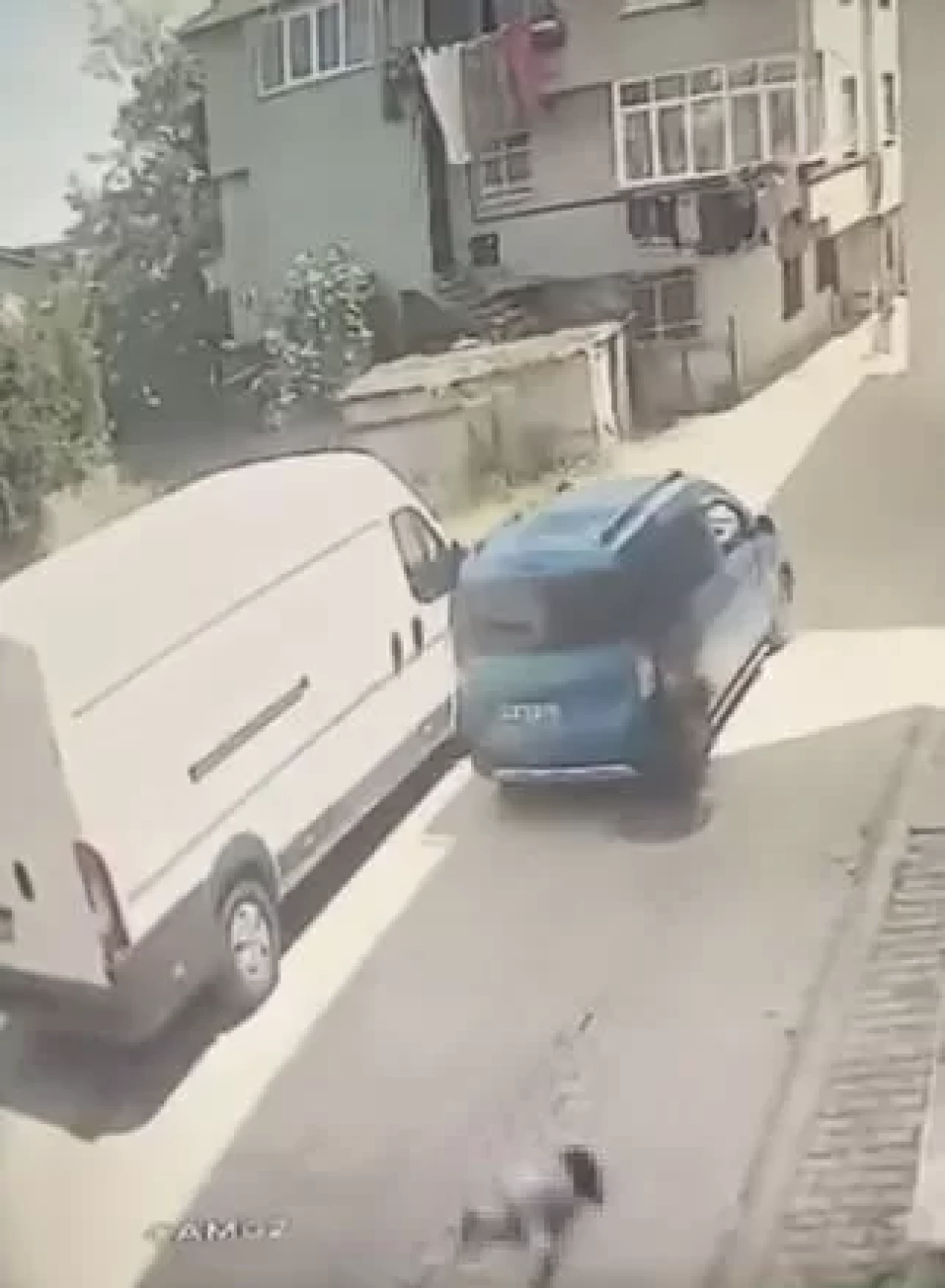 İstanbul Sultangazi'de aracın çarptığı 4 yaşındaki çocuk hayatını kaybetti