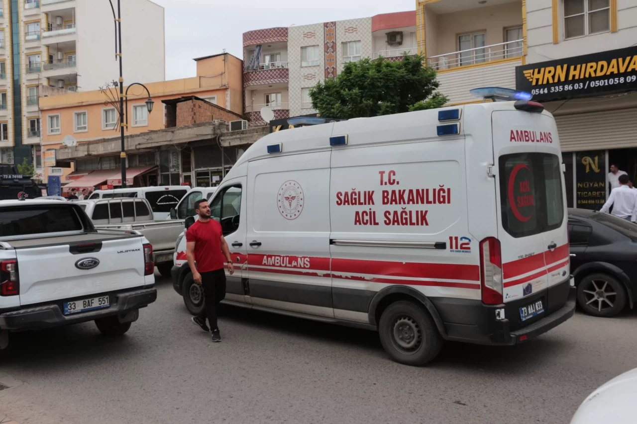 Şırnak'ta bıçaklı kavga: 2 yaralı