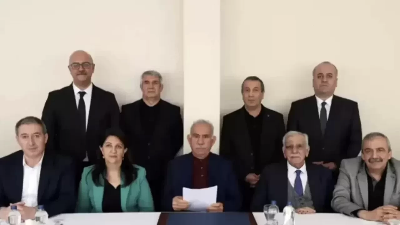 İmralı'ya DEM Parti'den yeni ziyaret: Yeni kardeşlik sözleşmesine ihtiyaç var