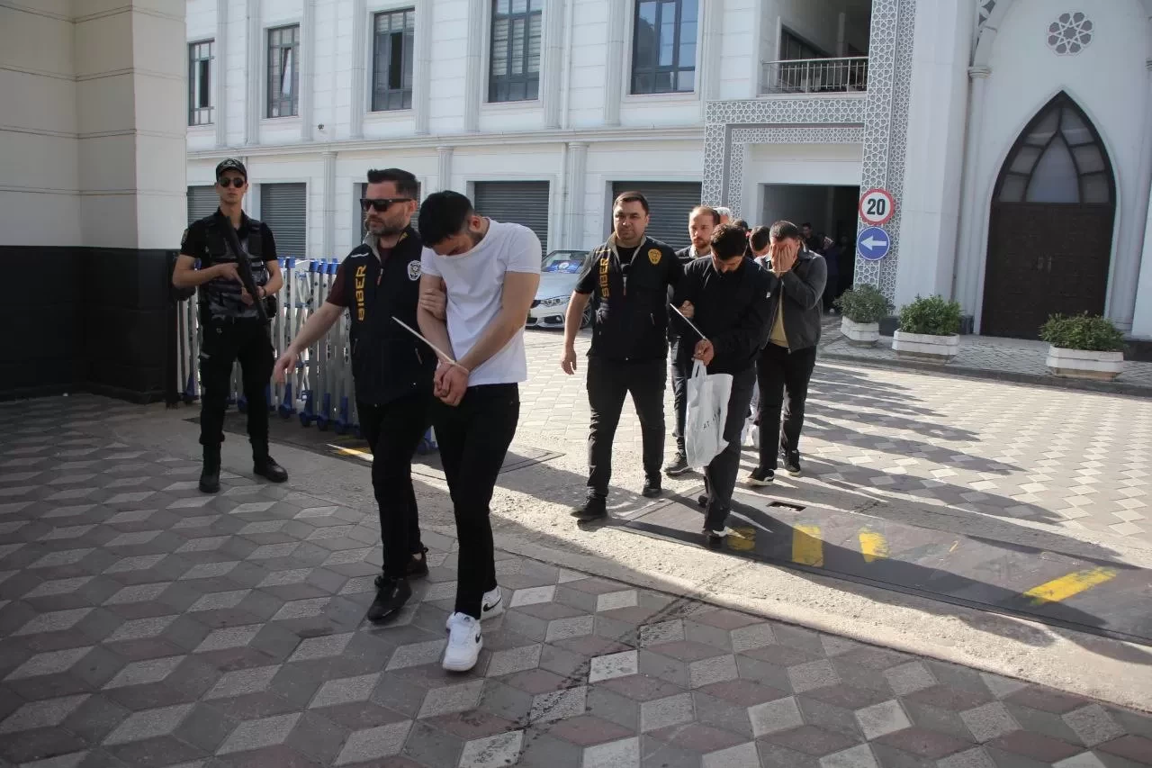 28 ilde dolandırıcılık operasyonu: 52 zanlı tutuklandı