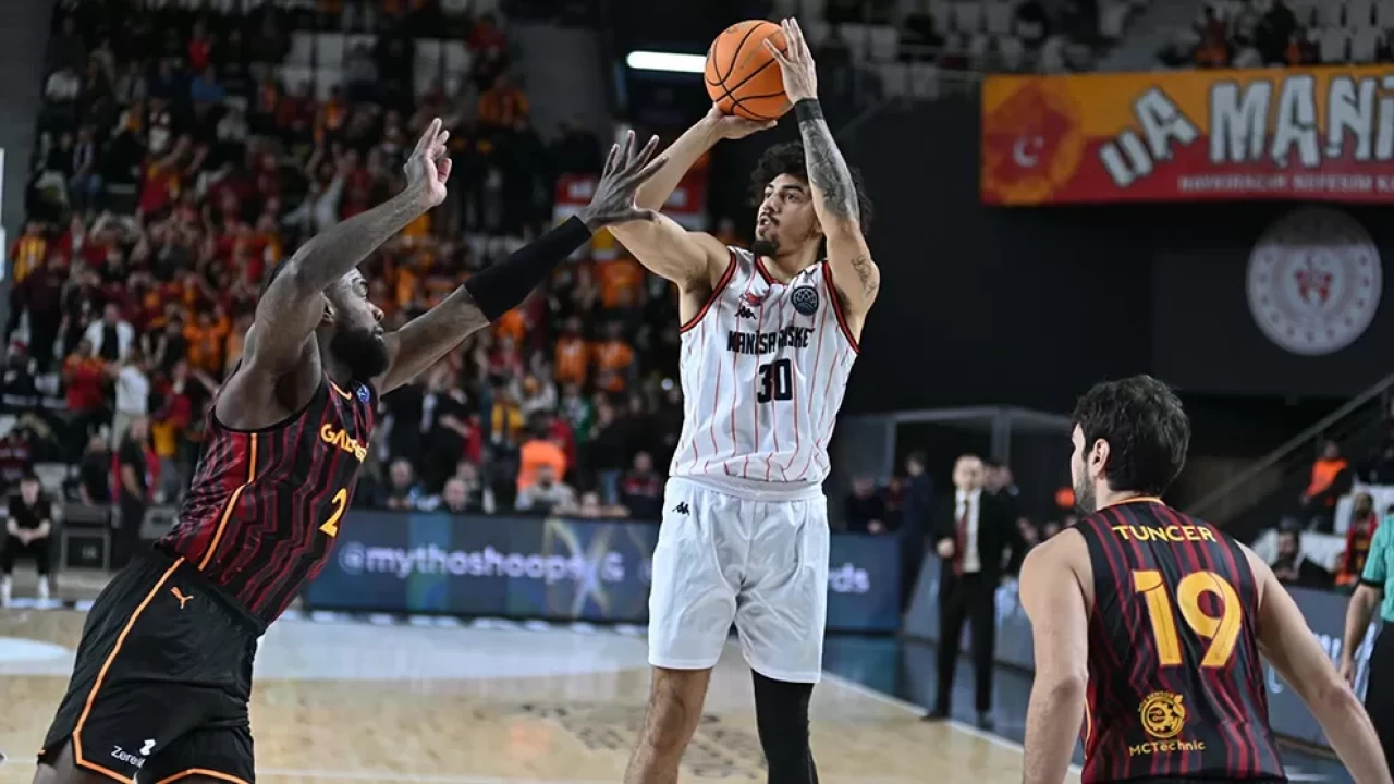 Basketbol Süper Ligi’ndeki Manisa Basket-Galatasaray maçının saati ve salonu değişti