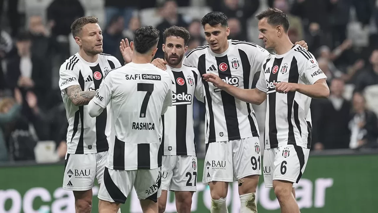 Süper Lig'deki Fenerbahçe derbisi öncesi Beşiktaş, 'büyük maçlarda' aldığı skorlarla dikkat çekiyor