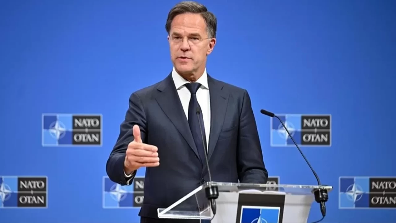 Rutte'den Trump'a övgü: Ukrayna için barış çabası olumlu
