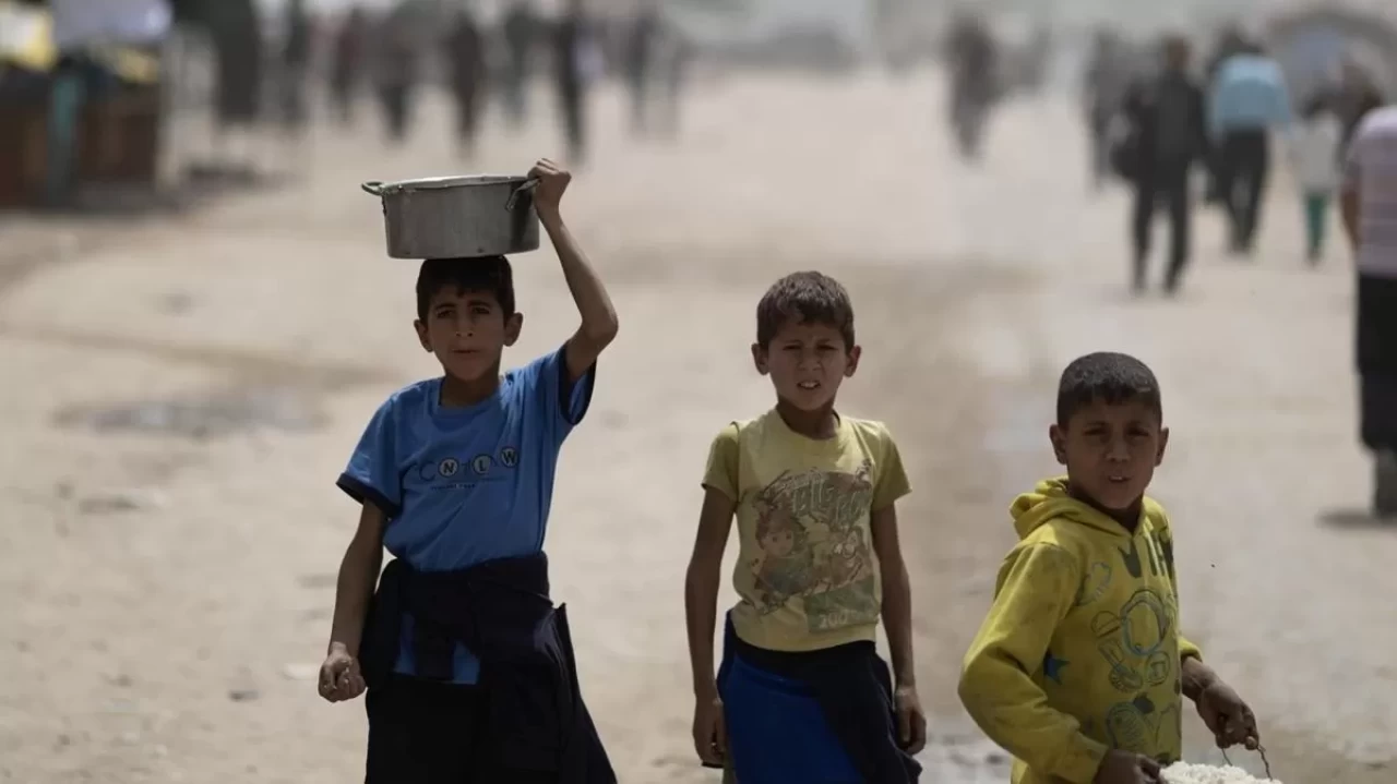 BM: Gazze'de 660 bin çocuk okula gidemiyor