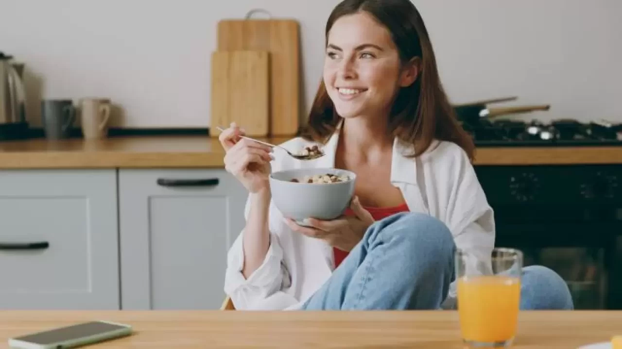 Tek Öğün Beslenme (OMAD) Nedir, Nasıl Yapılmalı? Tek Öğün Beslenme OMAD Diyetinde Nelere Dikkat Edilmeli?