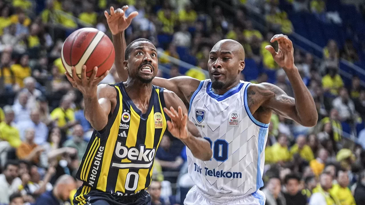 Fenerbahçe Erkek Basketbol Takımı seriye fırtına gibi başladı | Basketbol Süper Ligi’nde Fenerbahçe 89-68 Türk Telekom