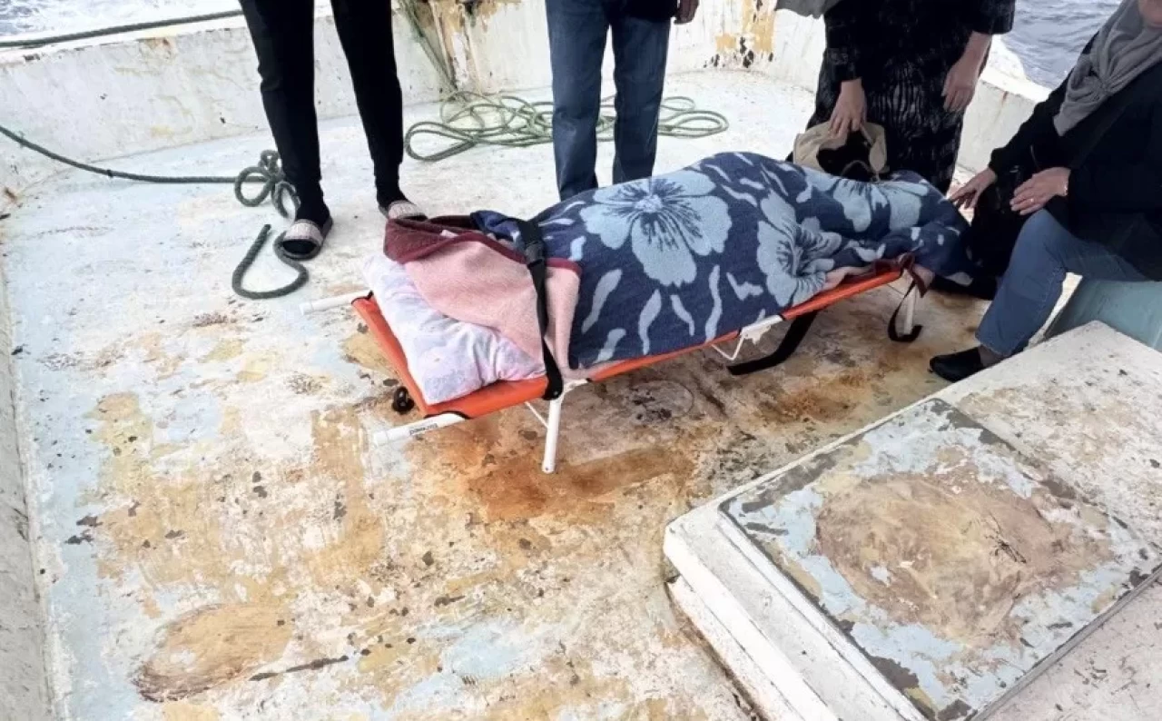 89 yaşındaki kadın balıkçı teknesiyle kurtarıldı