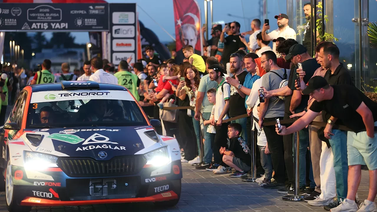 2025 Türkiye Ralli Şampiyonası'nın üçüncü ayağı olan Yeşil Bursa Rallisi’nde start verildi