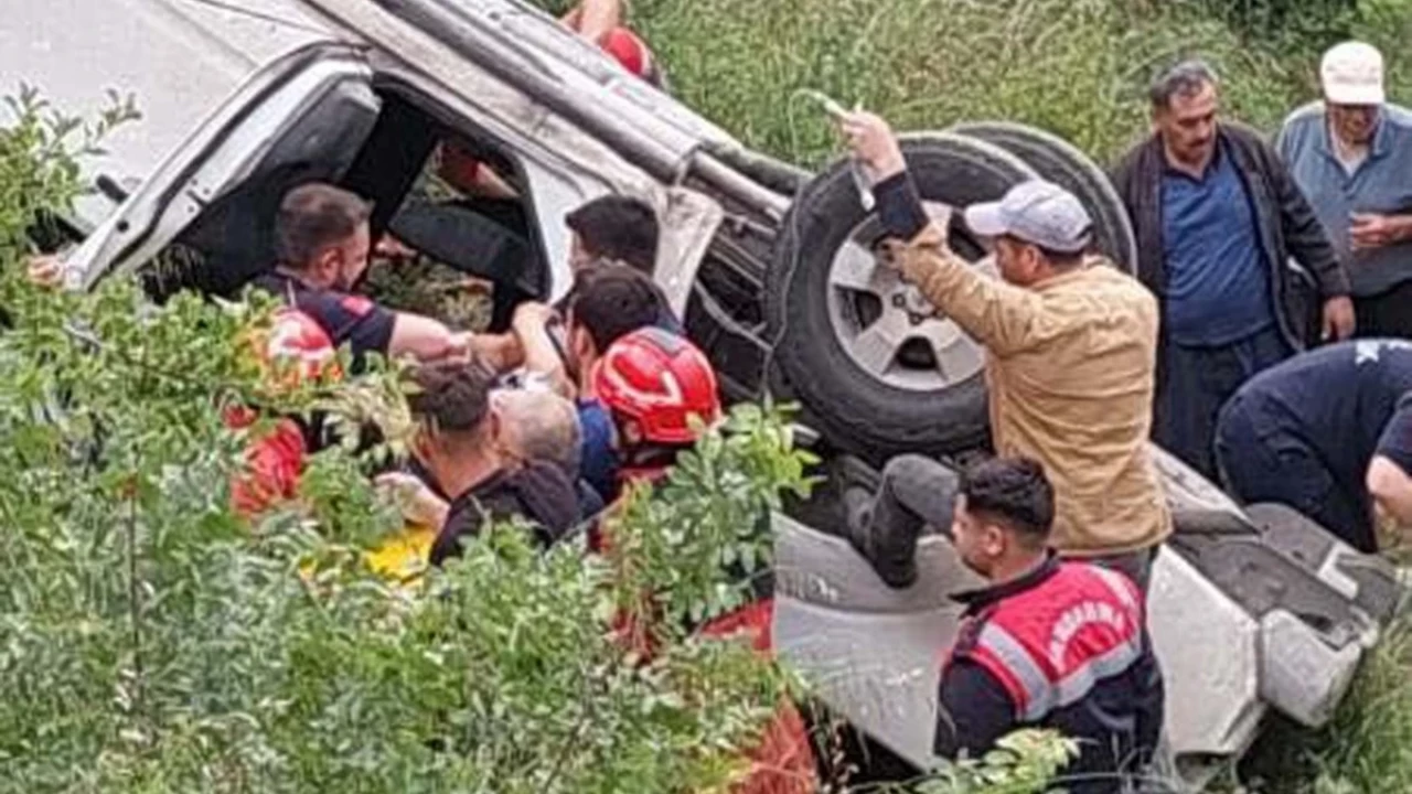 Muğla'da kamyonet devrildi: 5 yaralı
