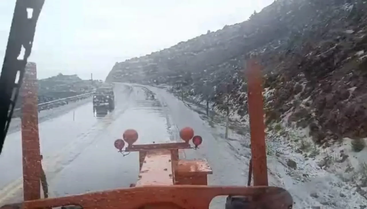 Yaz ayında kış görüntüsü! Alacabel beyaza büründü