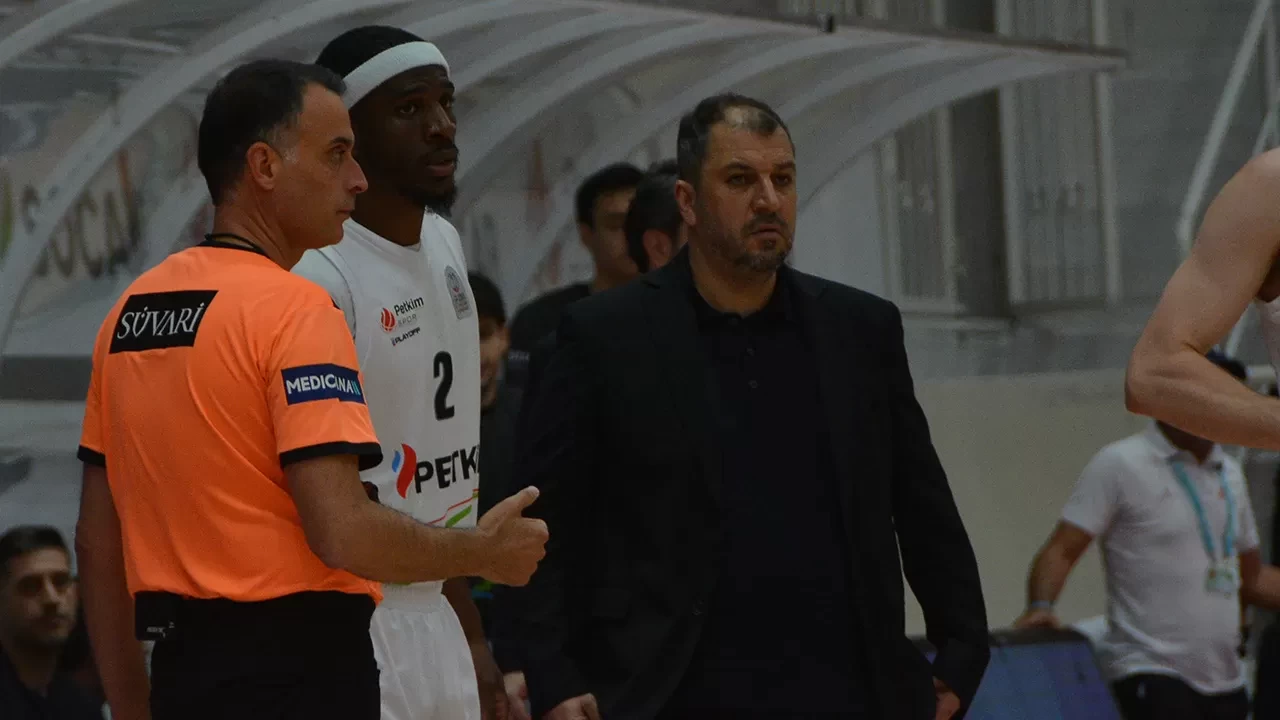 Aliağa Petkimspor Başantrenörü Burak Gören: “Bizi destekleyen Aliağa halkına minnettarım”