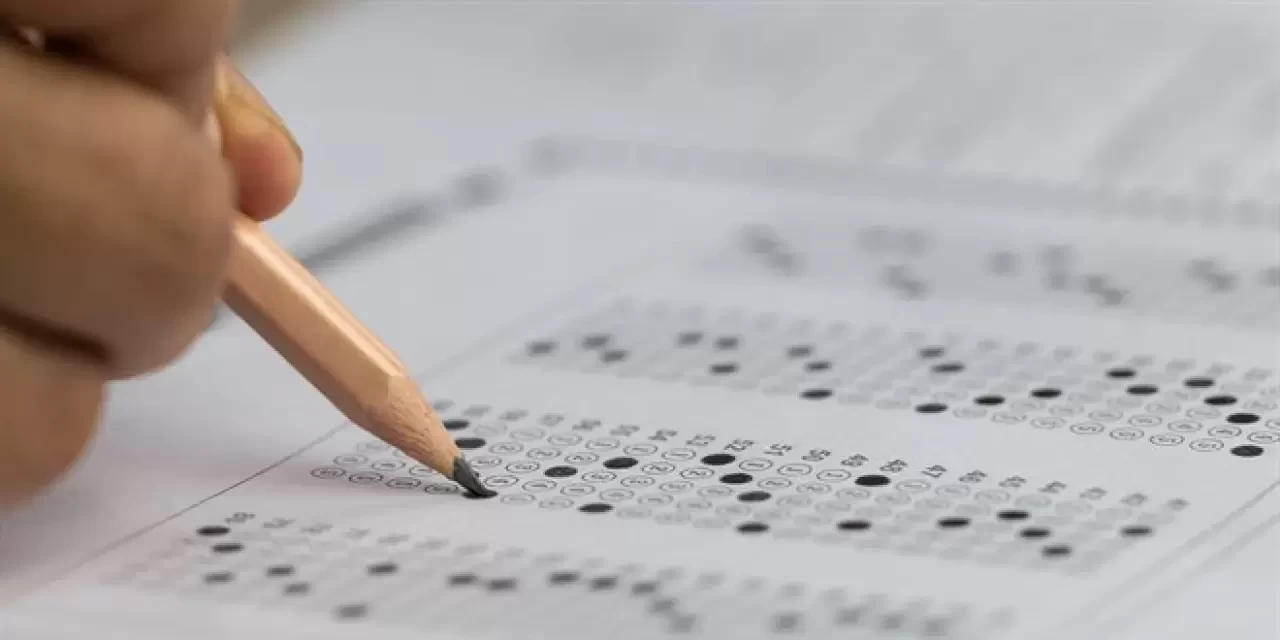 ÖSYM'den hafta sonu mesaisi: Üç sınavda yaklaşık 14 bin aday ter dökecek