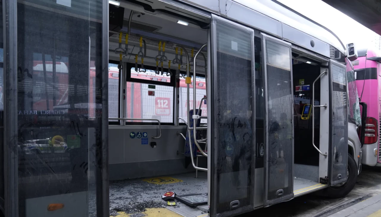 Metrobüs kazasında yaralanan 44 kişi taburcu edildi, 10 kişinin tedavisi sürüyor