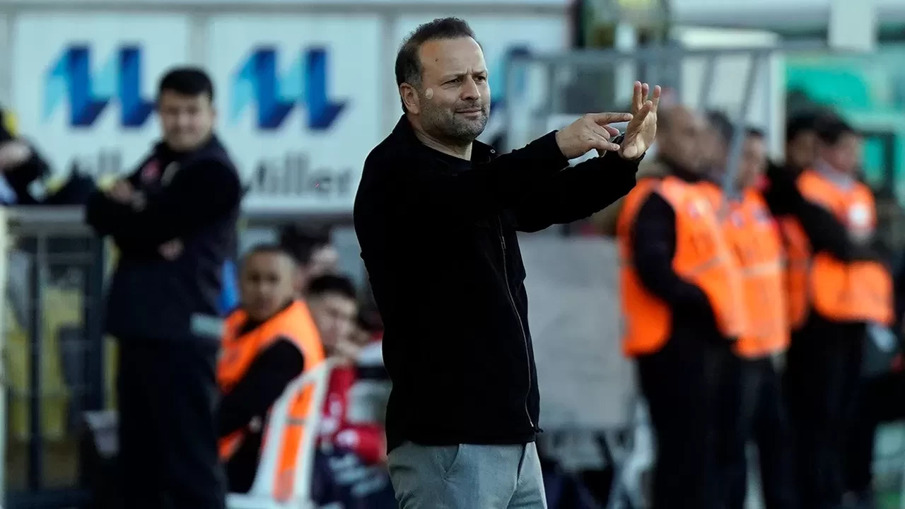 İstanbulspor’da Osman Zeki Korkmaz dönemi sona erdi