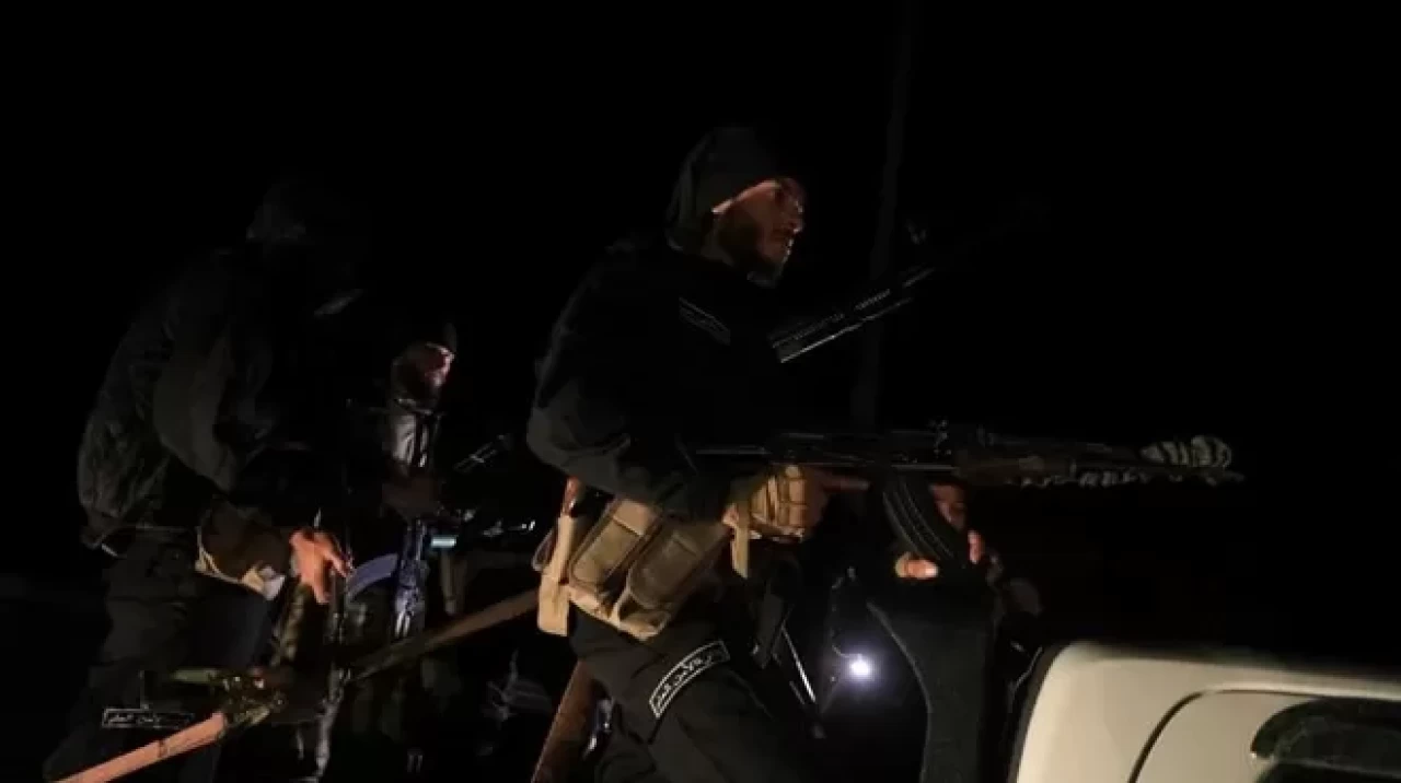 İsrail'den Şam'a saldırı: Suriye güvenlik güçleri harekete geçirildi