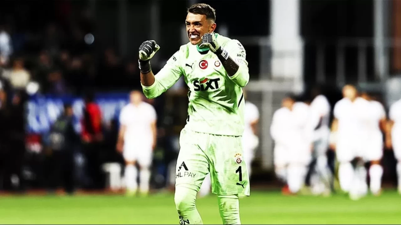 Galatasaray'da bir devrin sonu! Muslera ayrılığa hazırlanıyor