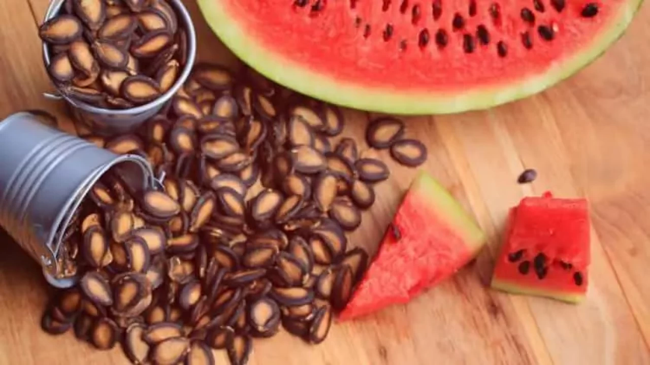 Diyarbakır’da yaz çalışmaları başladı: Kavun karpuzun çekirdeğini sakın atmayın