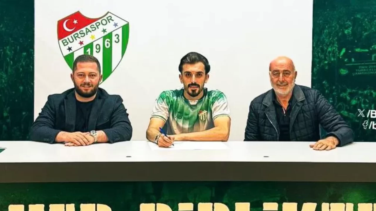 Bursaspor, Hakkı Türker transferini açıkladı