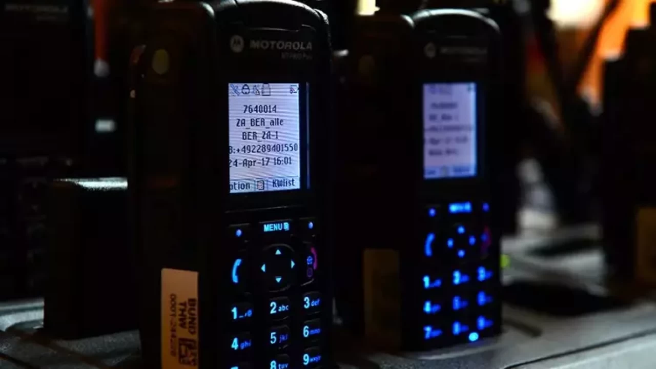 Almanya'da kamu kurumlarında radyo kesintisi