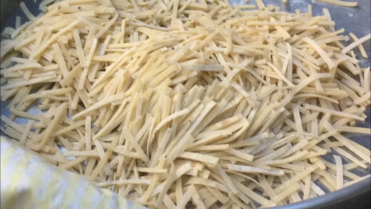 Erişte Nasıl Yapılır? Ev Yapımı Erişte Tarifi