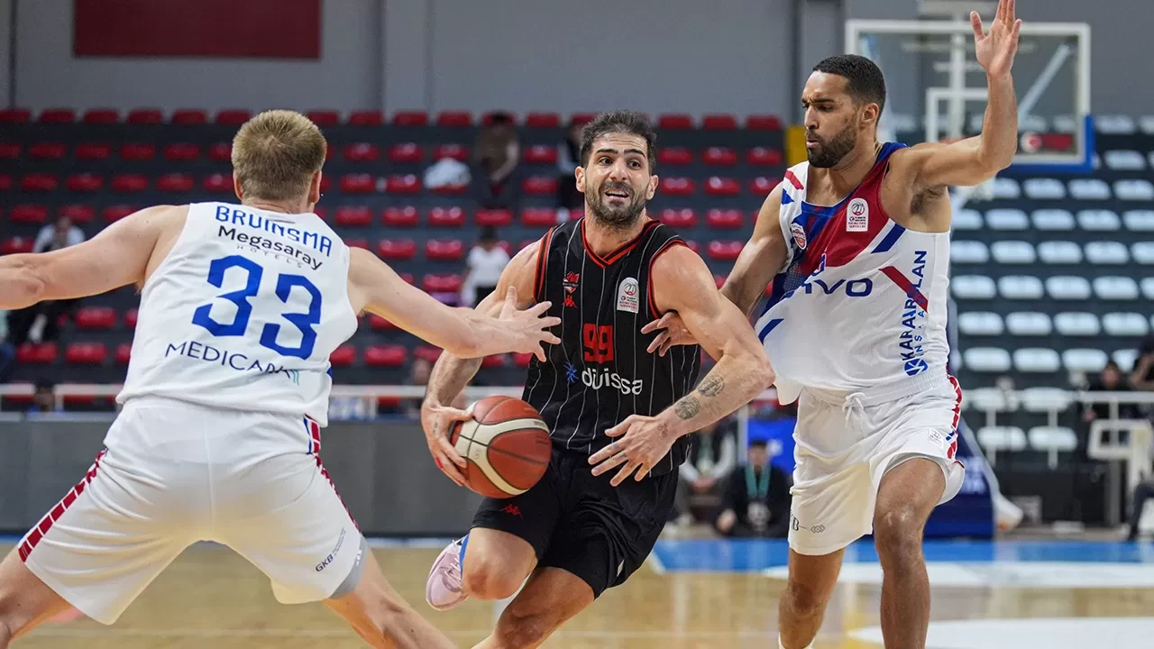 Manisa Basket deplasmanda farka koştu | Maç Sonucu: Onvo Büyükçekmece 84-107 Manisa Basket