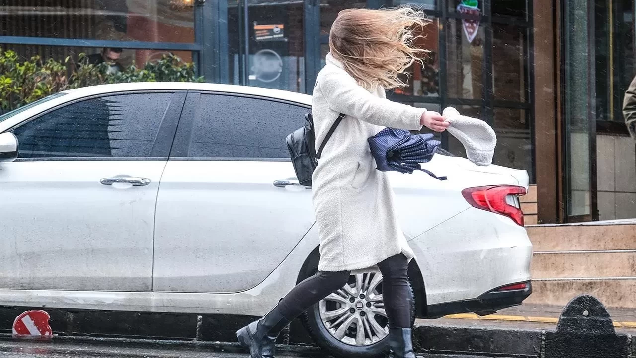 15 il için "sarı" uyarı: Sağanak ve fırtınaya dikkat