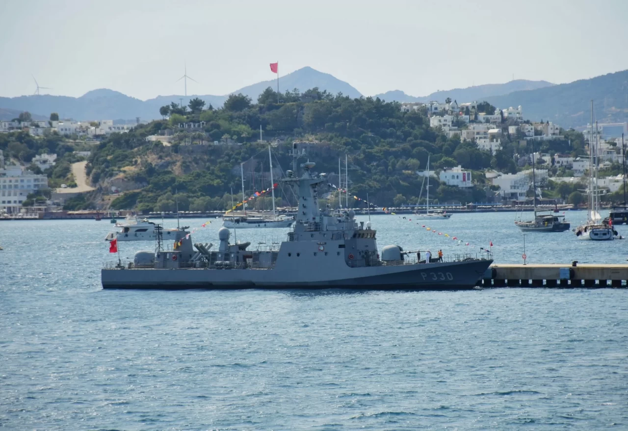 Muğla'da TCG Gökçeada korveti vatandaşların ziyaretine açıldı