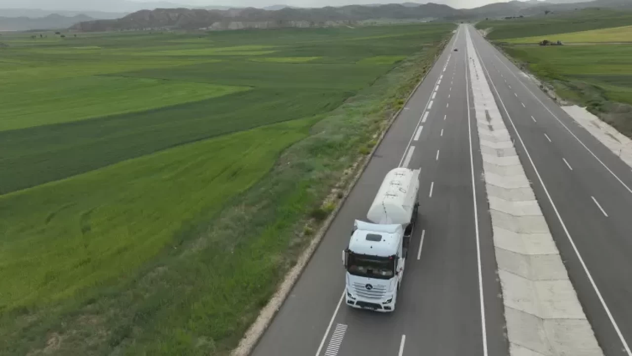 Türkiye'de bir ilk: Asfaltta Türk Marşı yankılanacak