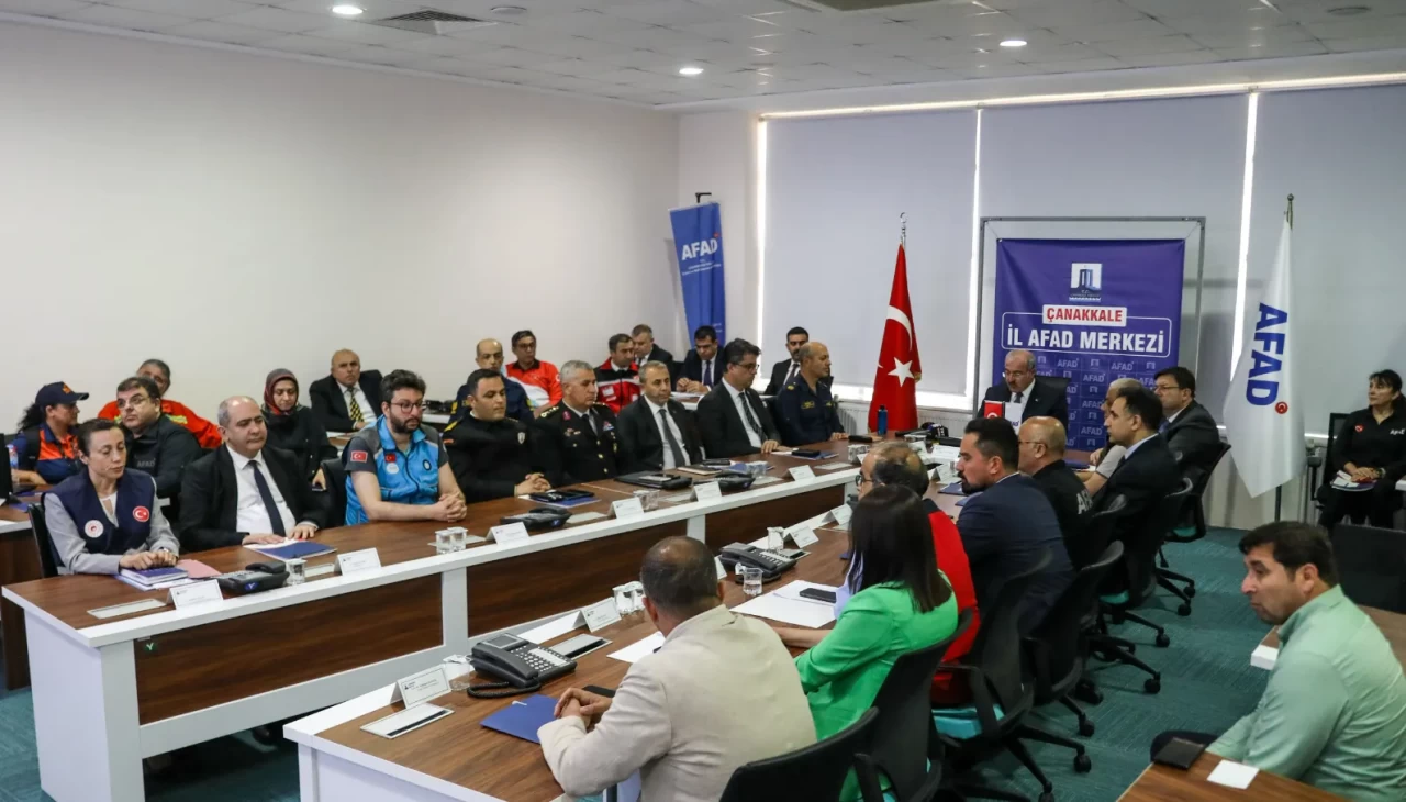 Çanakkale'de deprem tatbikatı: 8 noktada 9 farklı çalışma yapıldı