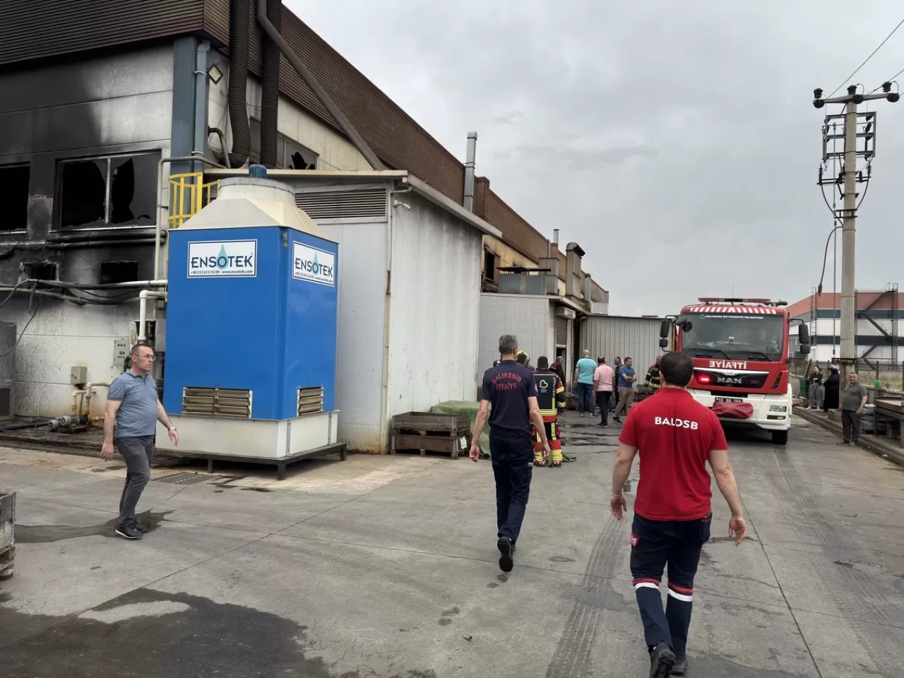Balıkesir'de fabrikada çıkan yangın söndürüldü