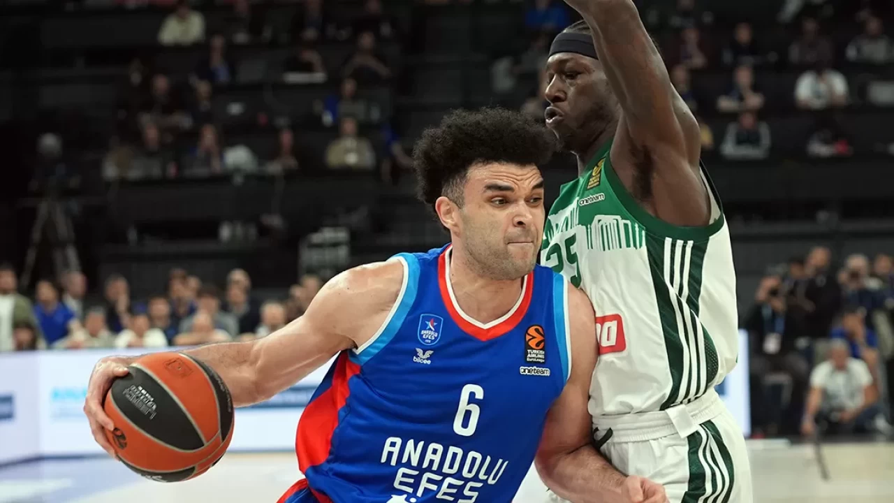 Anadolu Efes, EuroLeague’de Dörtlü Final umudu için Ergin Ataman’lı Panathinaikos karşısına çıkıyor