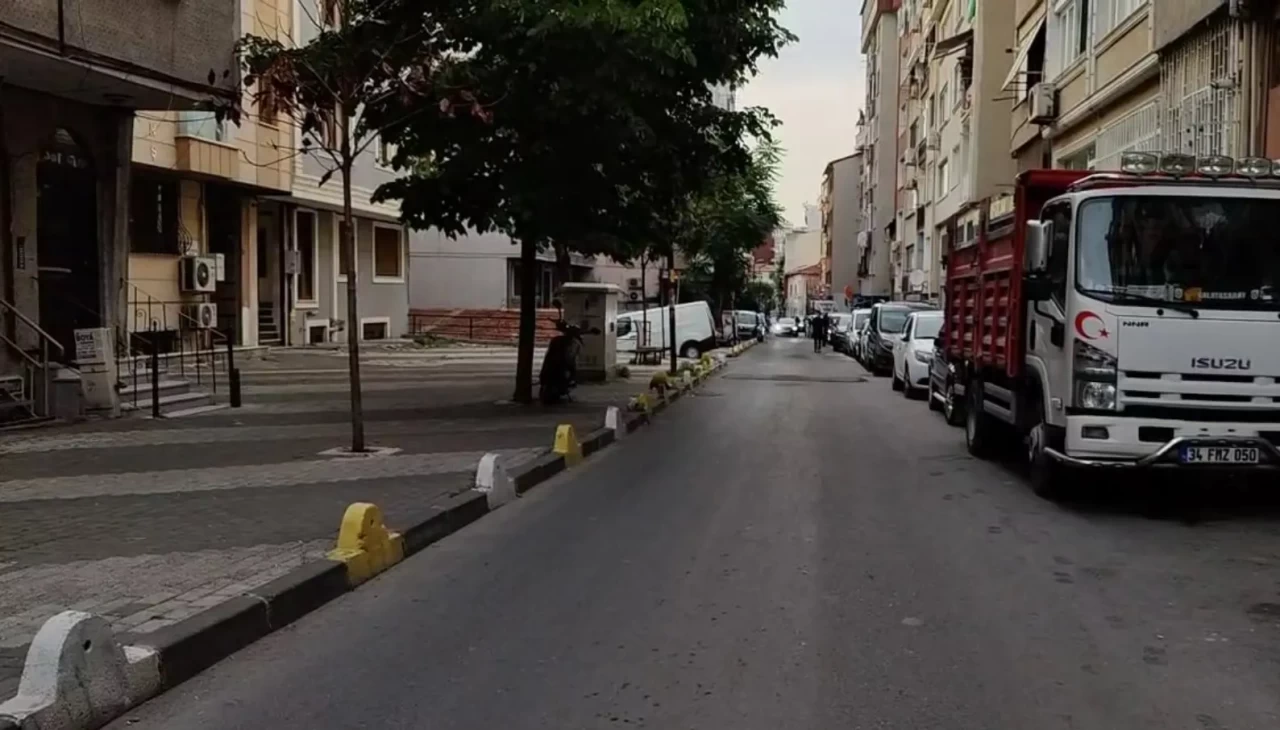 Şişli'de anne ve babasını bıçakla yaralayan şüpheli yakalandı