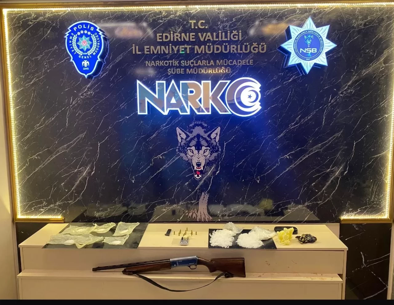 Edirne'de evinde uyuşturucu bulunan zanlı tutuklandı